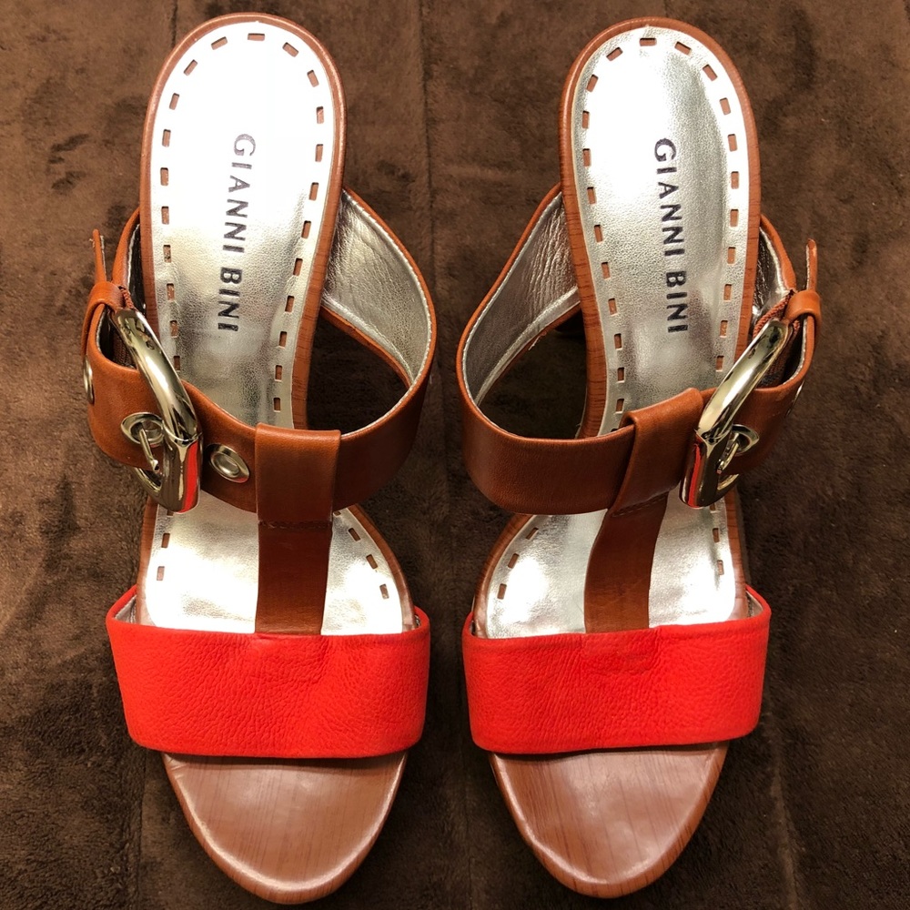 Gianni Bini Brown and orange heels